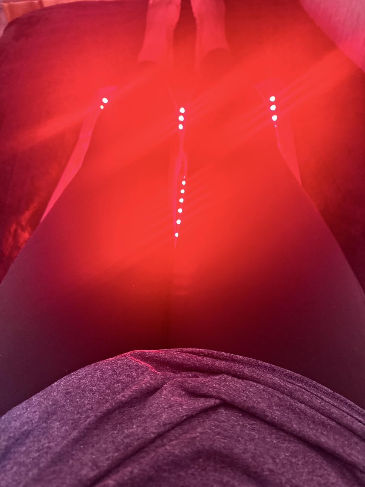 Comfytemp Red Light Therapy Mat for Body, 33'' x 17'', 660nm & 850nm customer photo 1