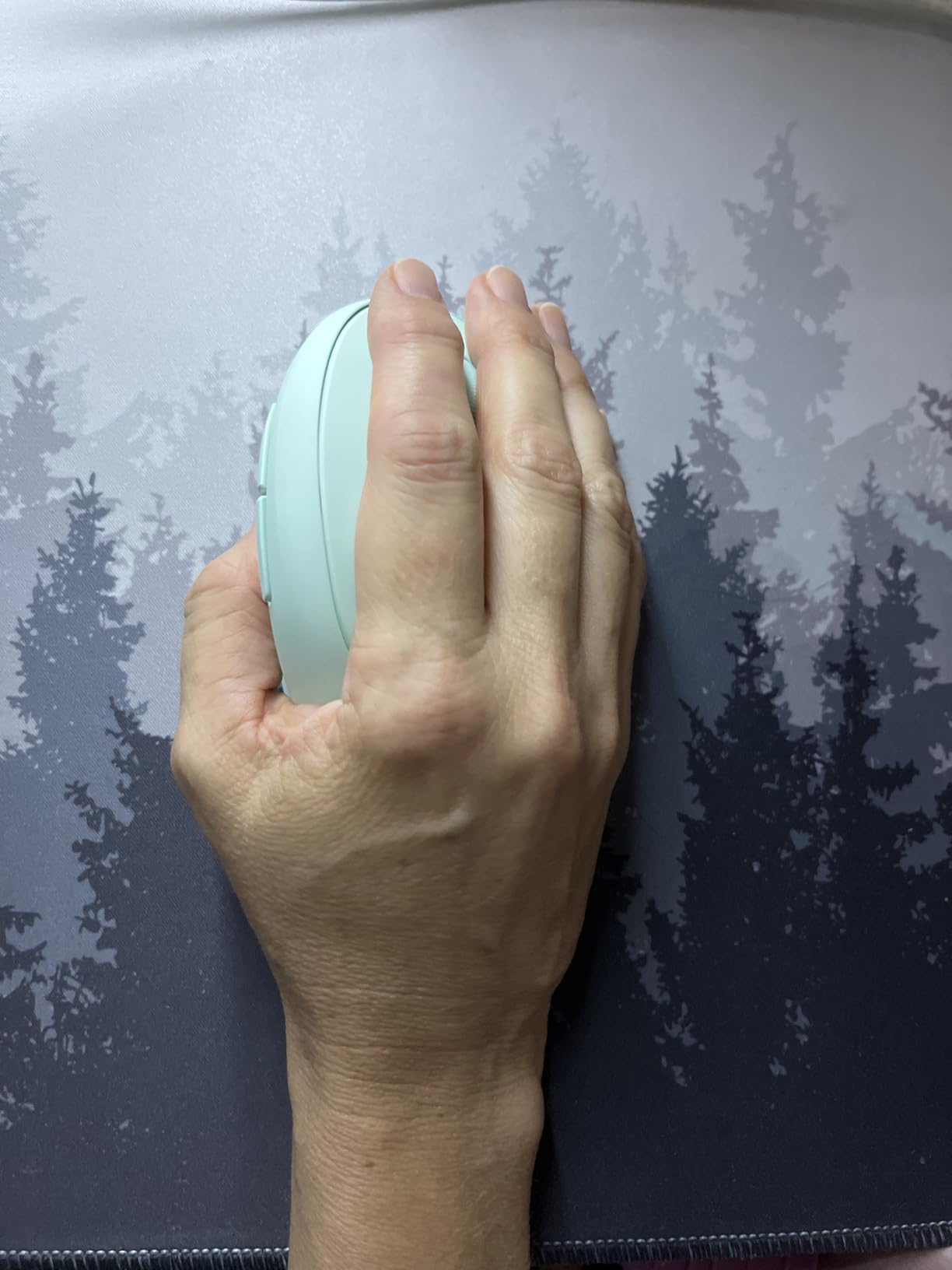 TECKNET Ergonomic Mouse, Bluetooth 5.0/3.0 & USB A, Wireless Vertical Mouse customer photo 2