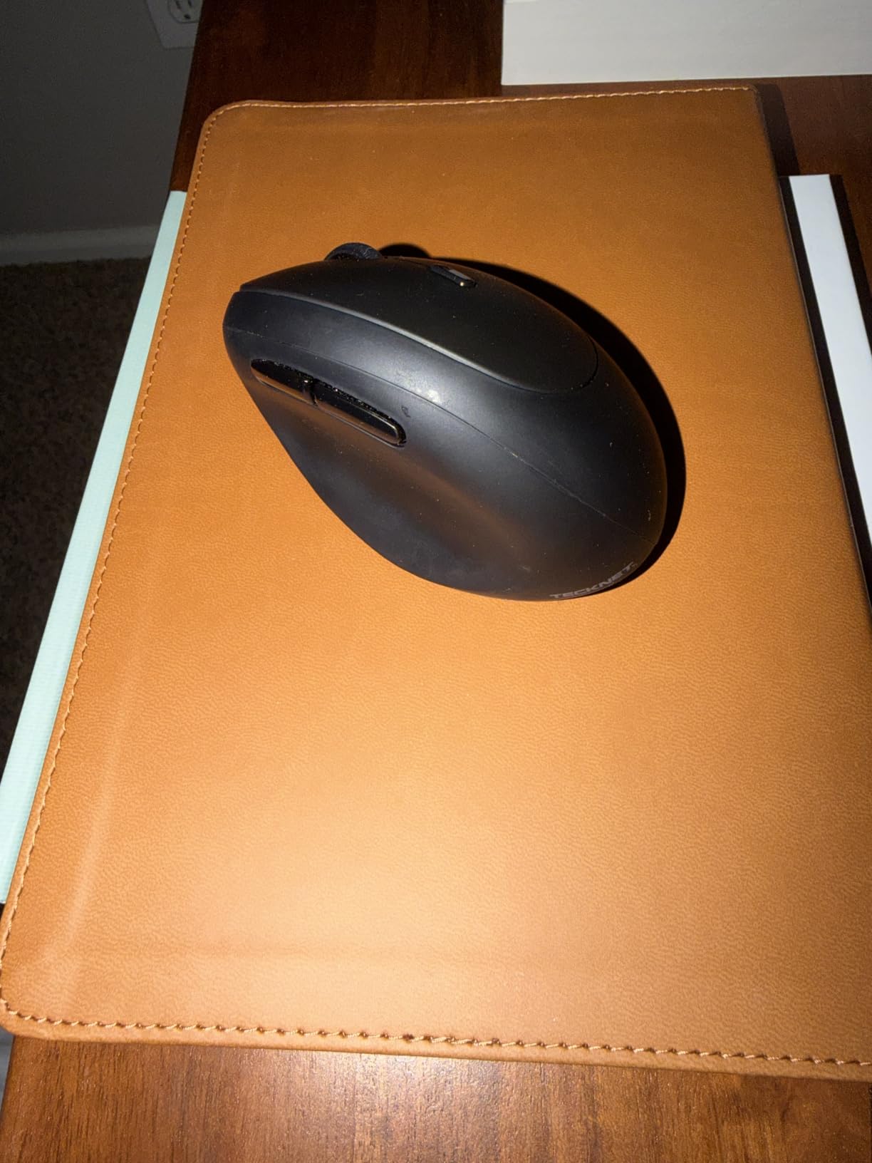 TECKNET Ergonomic Wireless Mouse 2.4G Vertical Mouse Silent 4800 DPI customer photo 1