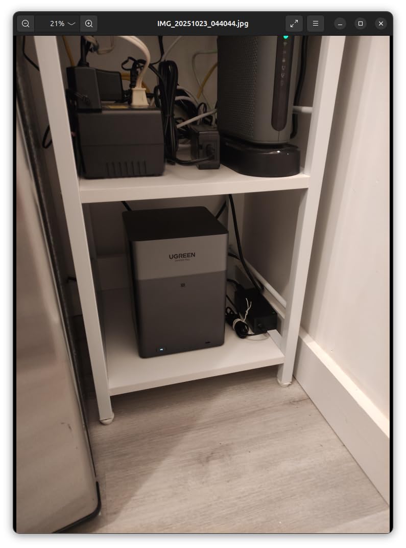 UGREEN NAS DH4300 Plus 4-Bay for Beginners, Home Users & Remote Workers customer photo 2