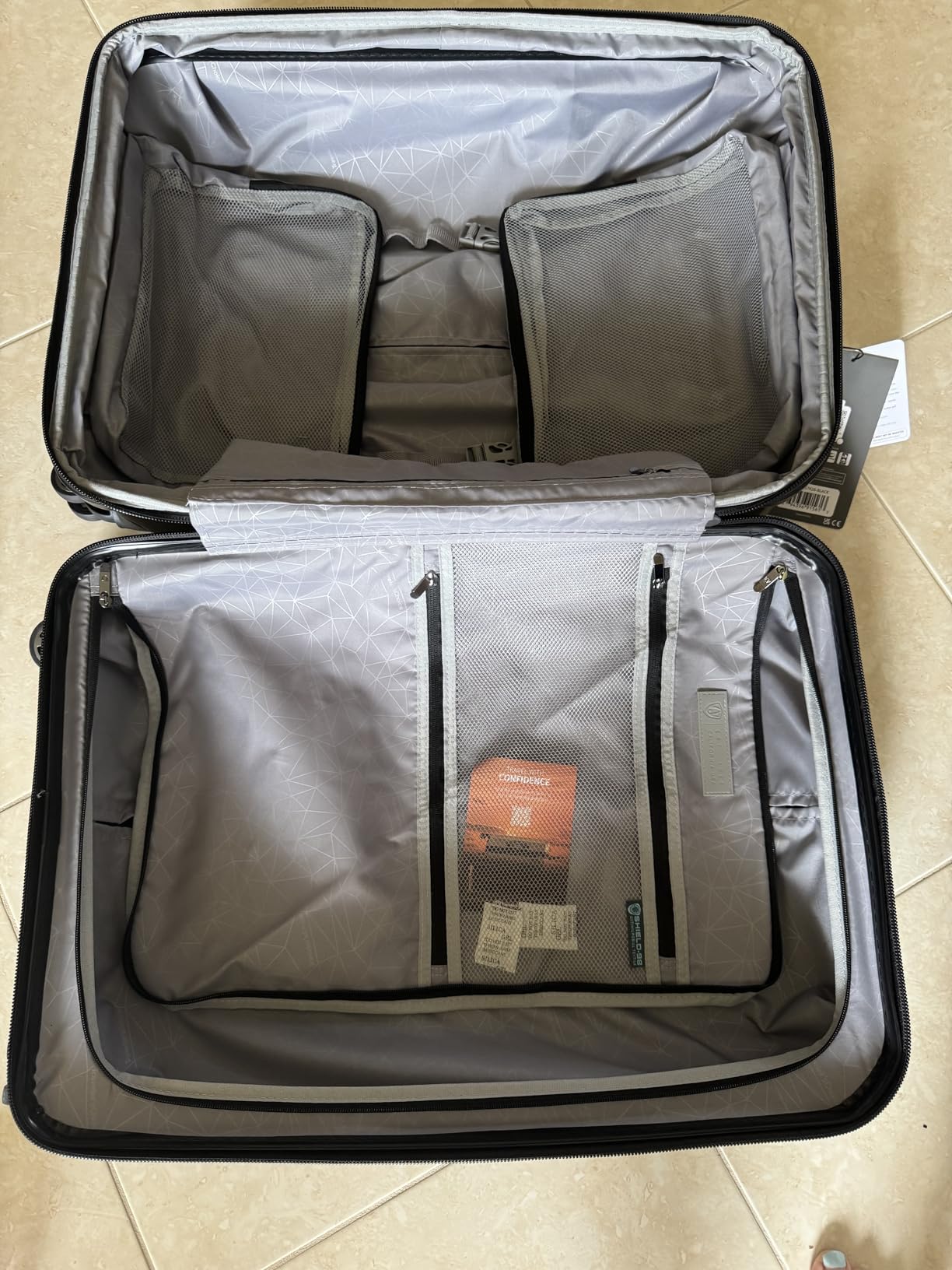 Traveler's Choice Pagosa Hardshell Expandable Luggage with Spinner Wheels, Latte Beige, 22-Inch Carry-on customer photo 1