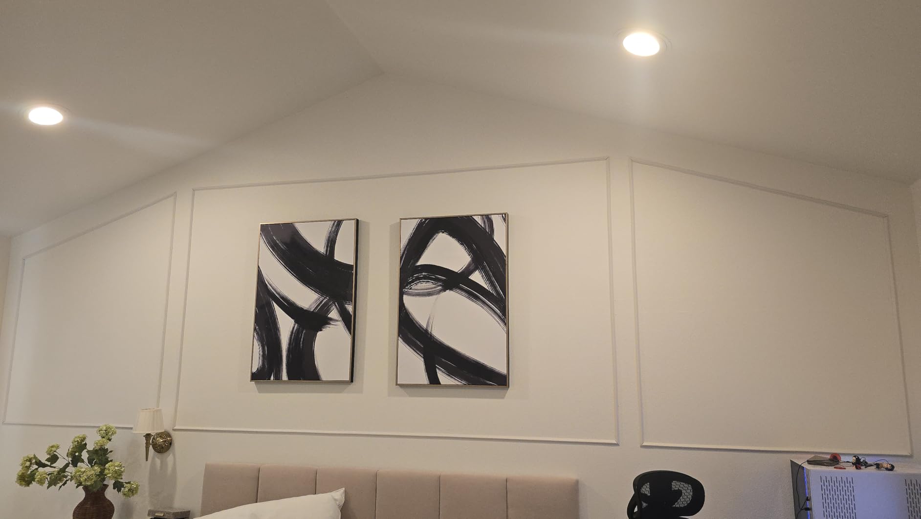Art3d 30 ft Flexible Peel and Stick Crown Molding Trim, Wall Decor, White customer photo 2