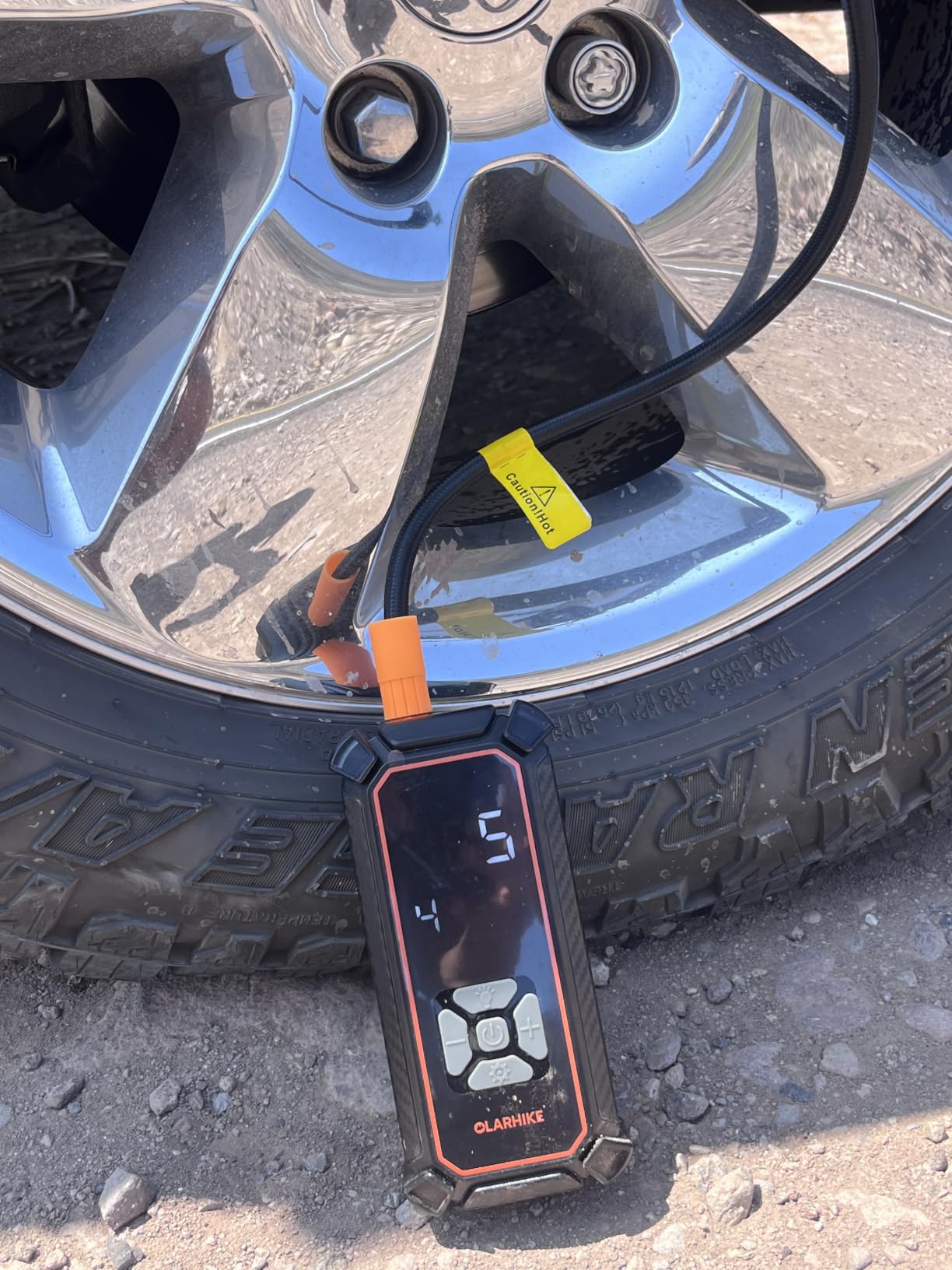 OlarHike Tire Inflator Portable Air Compressor,Dual Power-3*2000mAh &12V DC customer photo 2