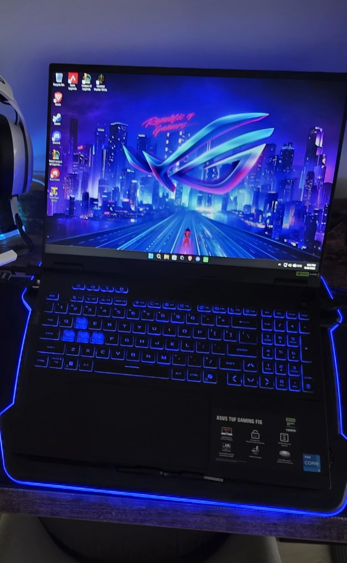 ASUS TUF Gaming F16 (2025) Gaming Laptop, 16” FHD+ 165Hz 16:10 Display, Intel® Core™ i5 Processor 13450HX, NVIDIA® GeForce RTX™ 5050, 16GB DDR5, 512GB PCIe Gen4 SSD, Wi-Fi 6E, Win 11 Home customer photo 1