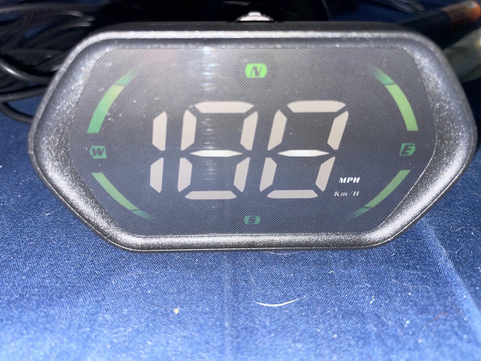 Universal GPS Speedometer HUD for Cars - 2025 New Head Up Display with MPH/KMH, Overspeed Alarm, Fatigue Alert, Large LED Font, Plug & Play USB, Auto Brightness - Fits All Vehicles (Green) customer photo 2