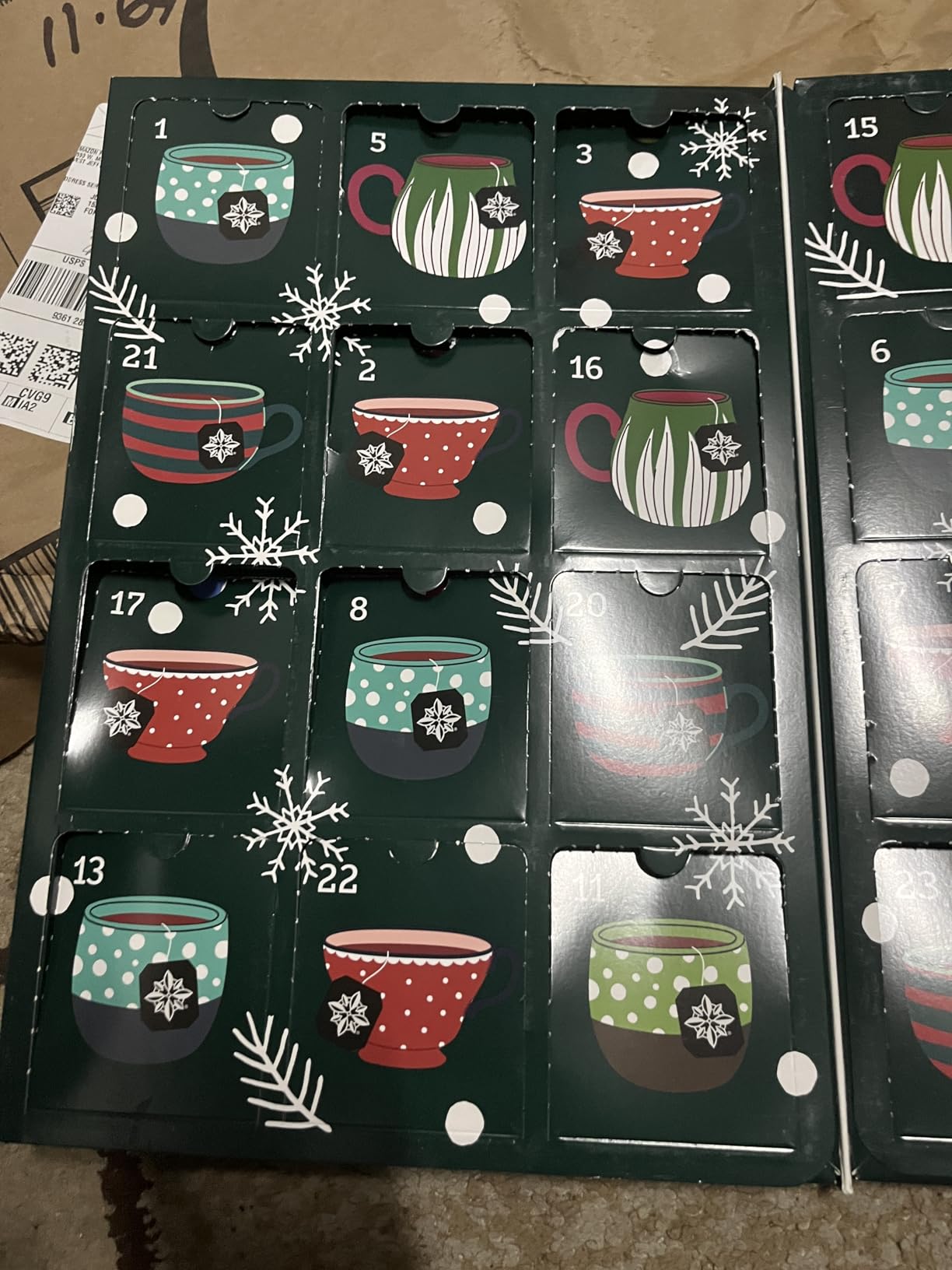 STASH Tea Advent Calendar 2026, 24 Bags, Black, Green & Herbal Teas customer photo 2