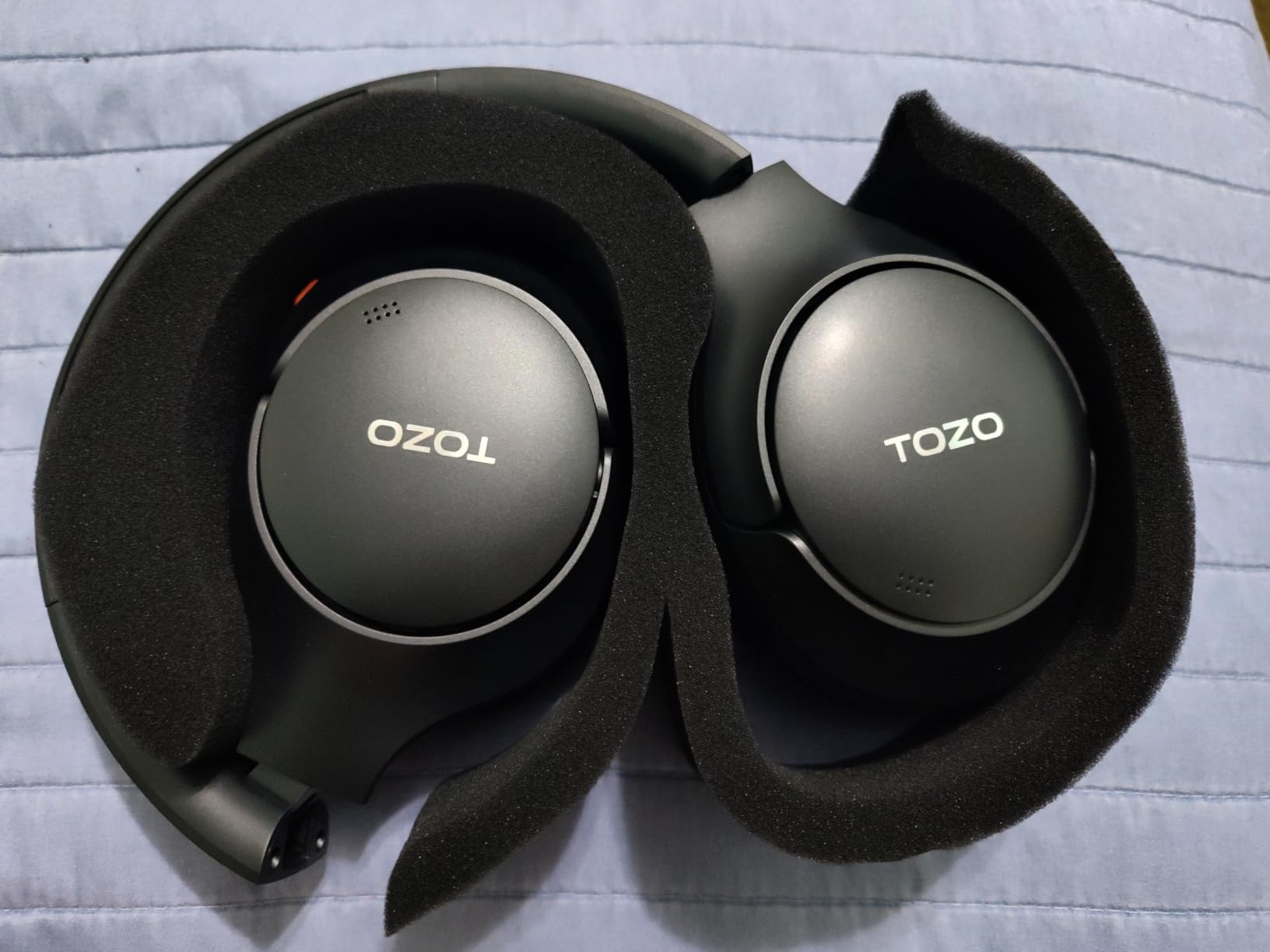 TOZO HT3 Hybrid Noise Cancelling Wireless Headphones, 90H Over Ear Headset customer photo 1