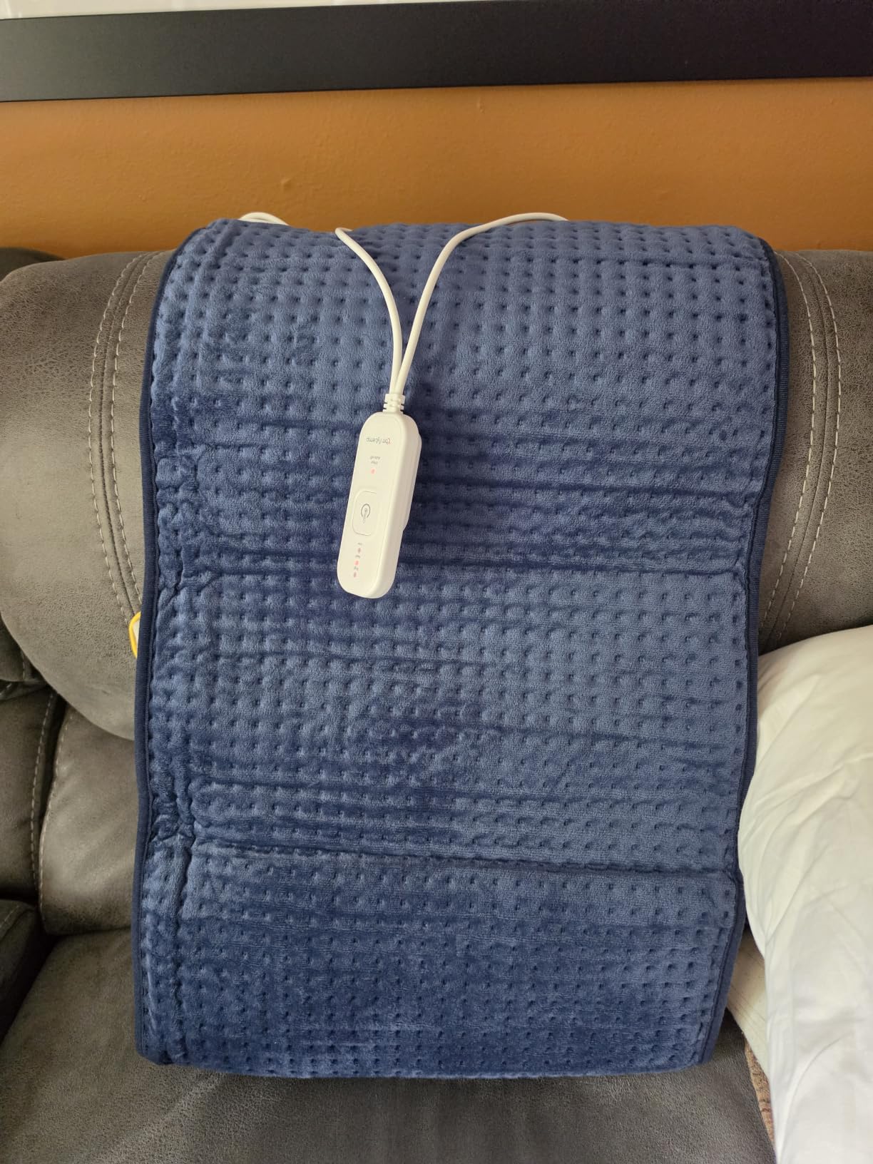 Comfytemp Extra Large Heating Pad for Back Period, 33''x 17'' FSA Eligible customer photo 1
