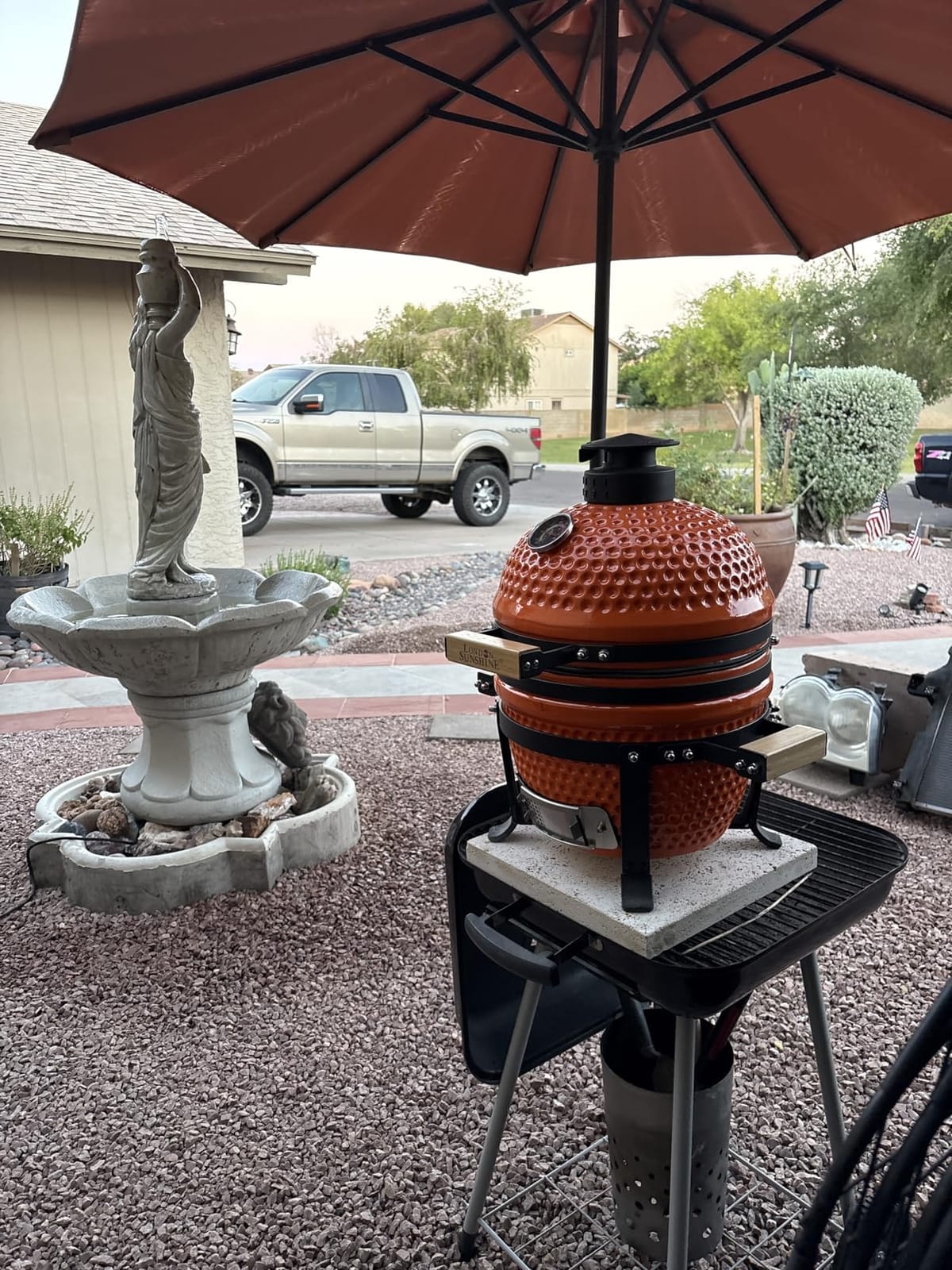 London Sunshine 13-Inch Ceramic Kamado Grill, Waterproof Vent Cap, Orange customer photo 2