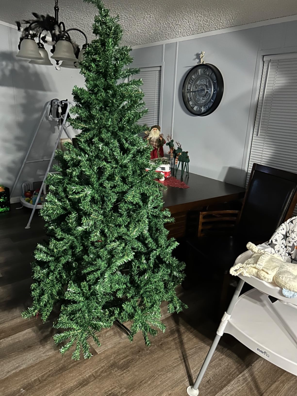 Best Choice Products 6ft Artificial Christmas Tree, Frosted Premium Unlit Hinged Design, Dense Partially Snow Flocked Branches Realistic Holiday Décor w/Easy Assembly, Base customer photo 2