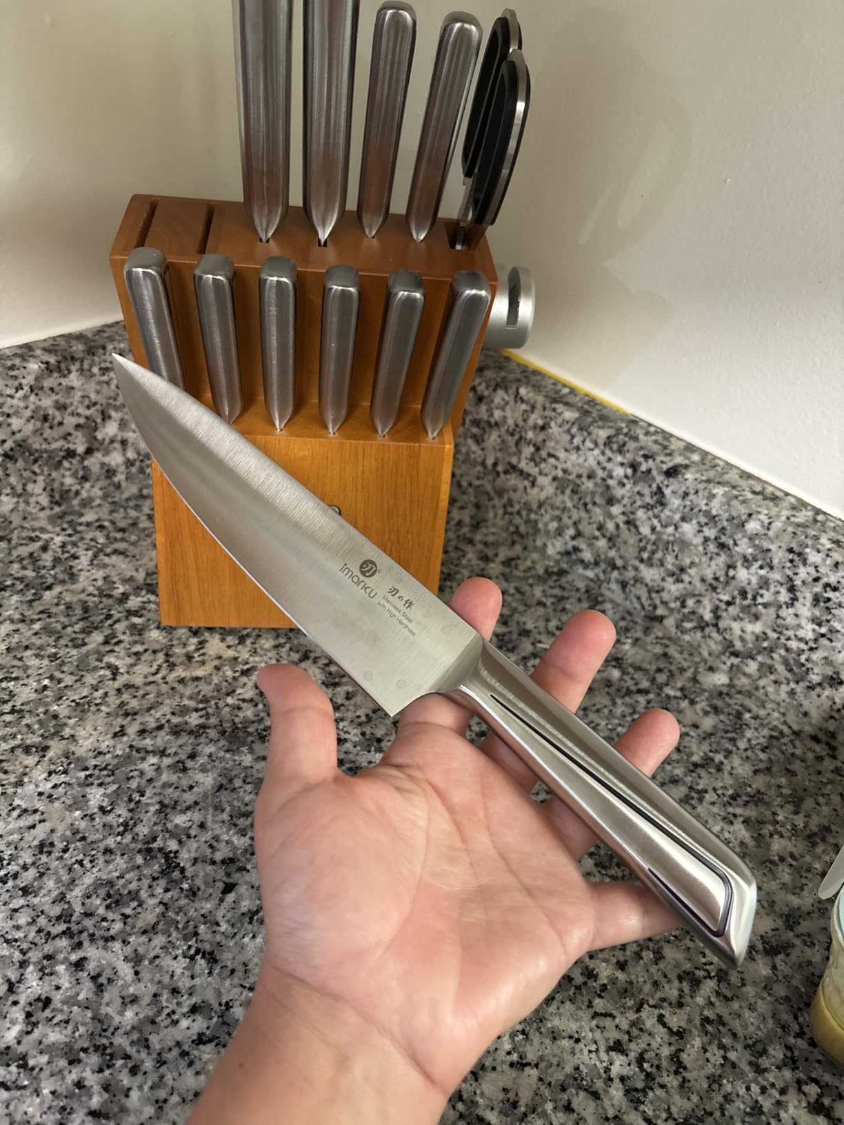 imarku Japanese High Carbon Stainless Steel Knife Set with Block, Precision-Forged Gyutou Kitchen Knives with Built-in Sharpener, Ultra-Sharp 10–15° Edge, Ergonomic Non-Slip Handle, Dishwasher Safe | Precision-forged high carbon stainless steel knives with 10-15 degree edges, built-in sharpener & ergonomic non-slip handles customer photo 2