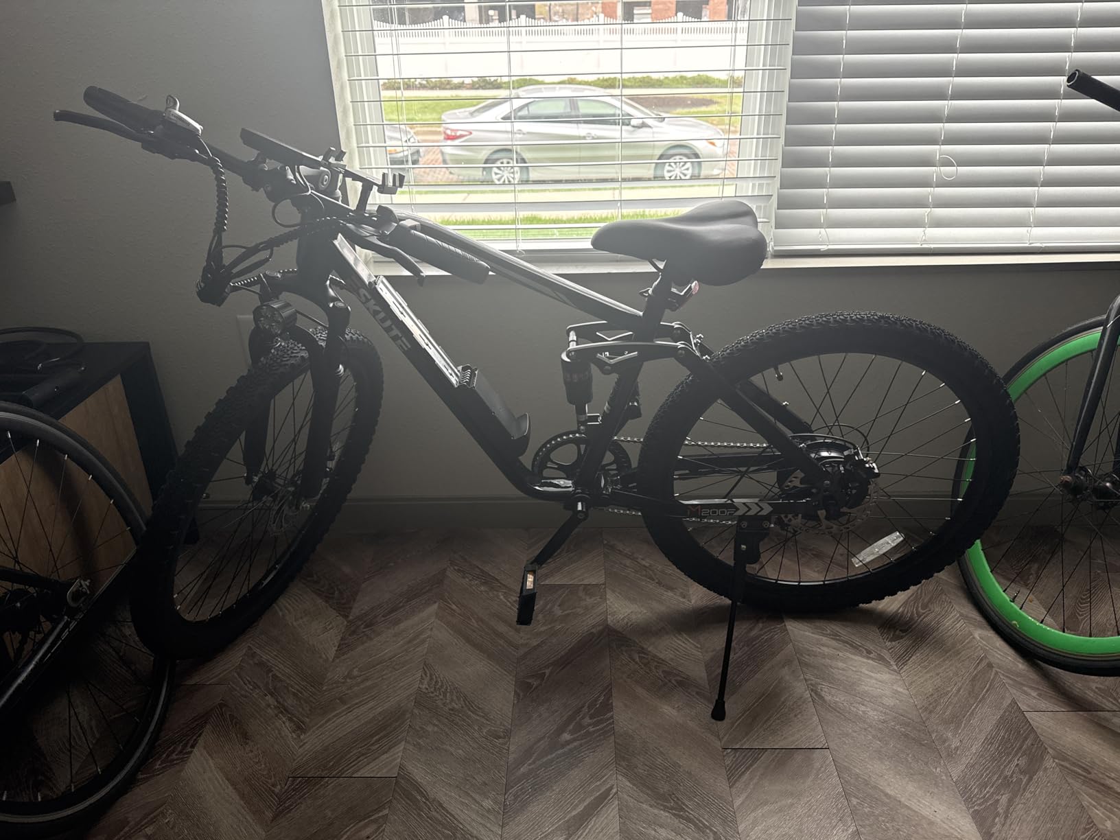 ESKUTE M200F Electric Bike for Adults – 27.5 inch Tire Mountain E-Bike, 1500W Peak Brushless Motor 31+MPH, 48V 20.8Ah Removable Battery, Up to 80 Miles, Step Over Commuter E-MTB, Full Suspensions customer photo 1