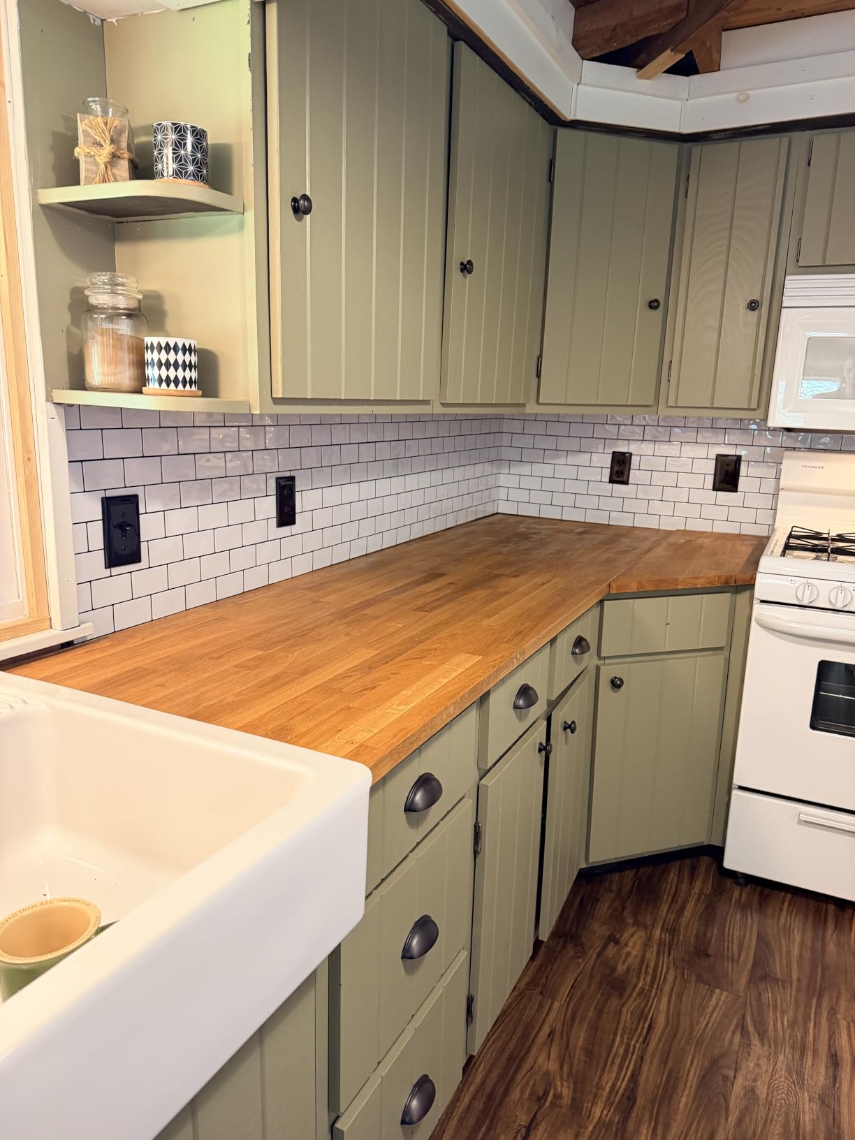 Art3d 10-Pack Subway Peel and Stick Backsplash, White with Silver Grout customer photo 1