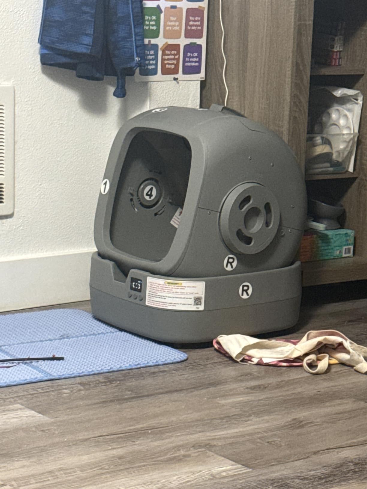 UPFAS Automatic Cat Litter Box Self Cleaning - APP Control - Weight Monitoring - Ultra-Quiet, Medium Cats and Kittens Litter Box, Safe Anti-Pinch【Assembly Required】- Grey customer photo 2