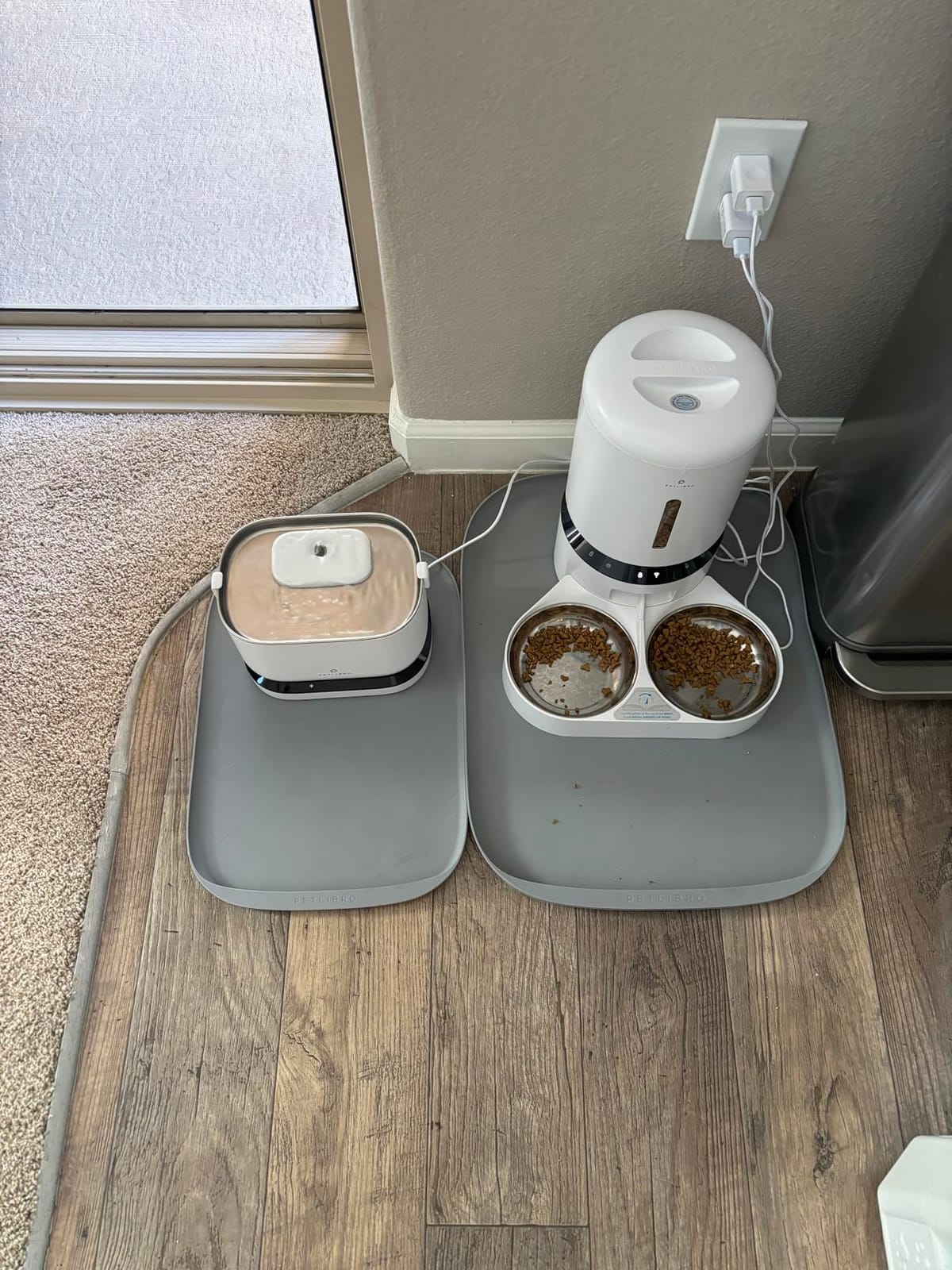 PETLIBRO Automatic Wet Food Cat Feeder 2026 New Version with Semiconductor Cooling, Refrigerated 3 Fresh Meals in 3 Days, App-Controlled Pet Food Dispenser, Stainless Steel Bowl, Easy to Clean customer photo 2