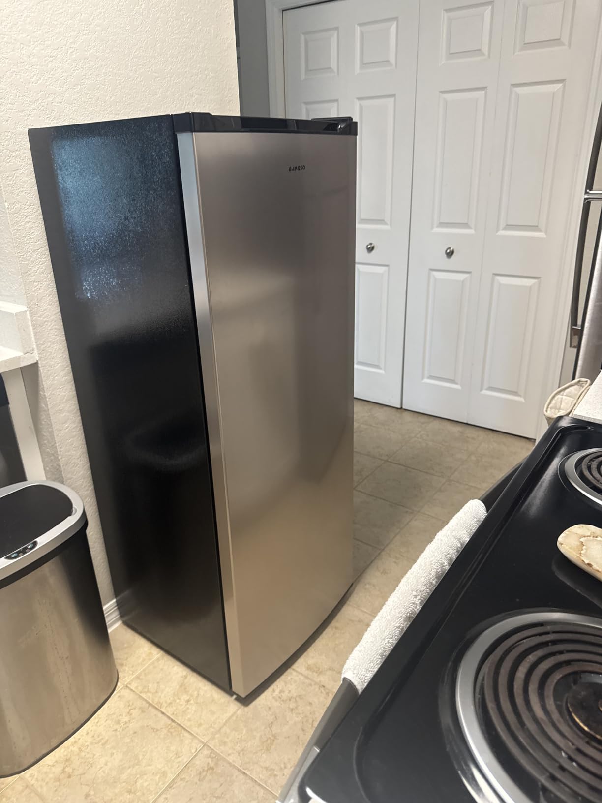 BANGSON 6.5 Cu.ft Upright Freezer for Apartment, White customer photo 2