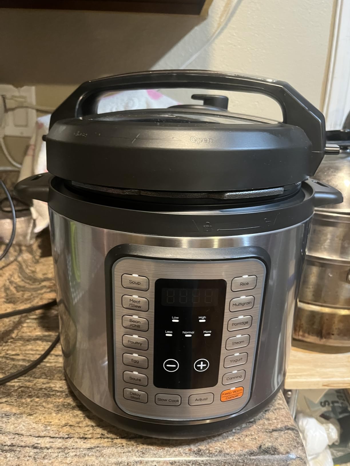 DUMOS Electric Pressure Cooker 16-in-1, 8QT Programmable Multi Cooker with 12 One-Touch Presets, Soup Steam Yogurt and More, Ceramic Inner Pot Delay Start & Keep Warm, Includes Recipe Guide, Black customer photo 1