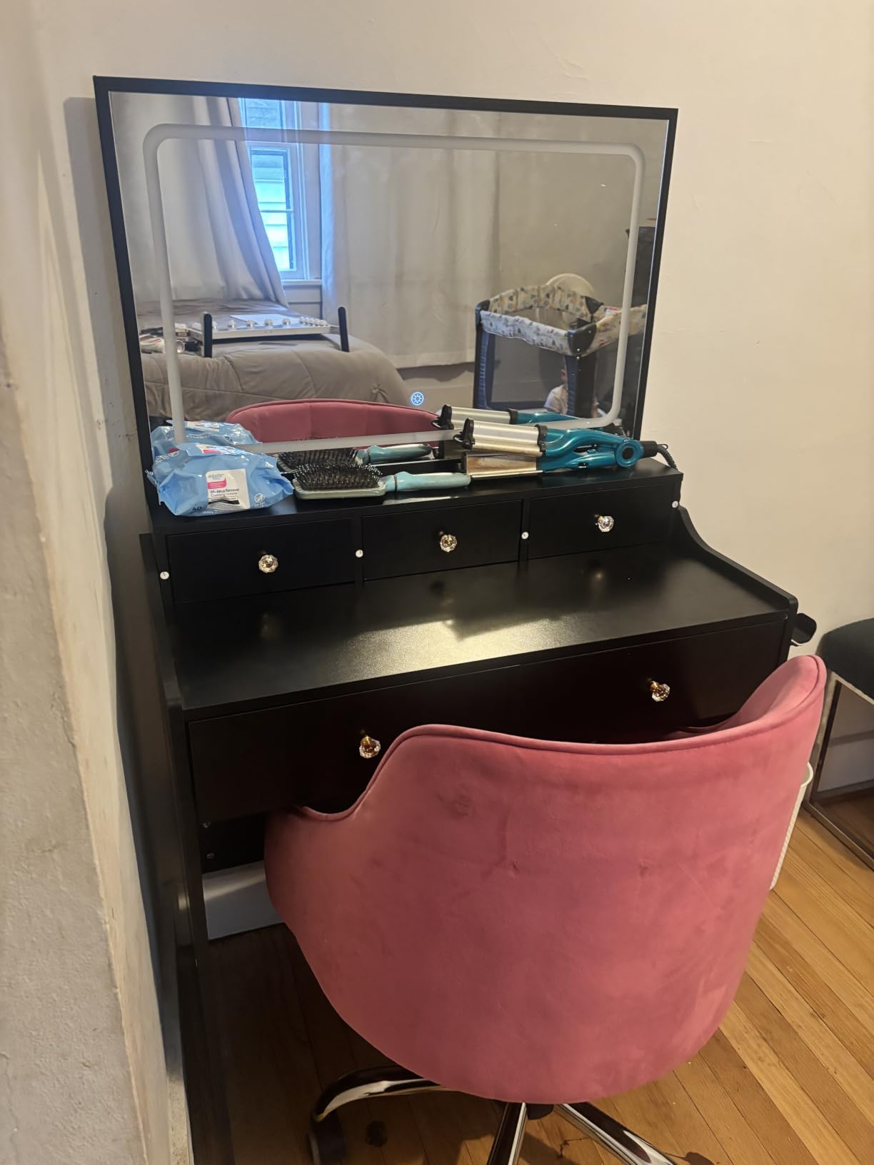 COMHOMA Vanity Desk with LED Lights Mirror & Power Outlet, Small Makeup Vanity Table Set with 5 Storage Drawers, 3 Lighting Modes & Adjustable Brightness, Dressing Table for Women Girls Bedroom, White customer photo 1