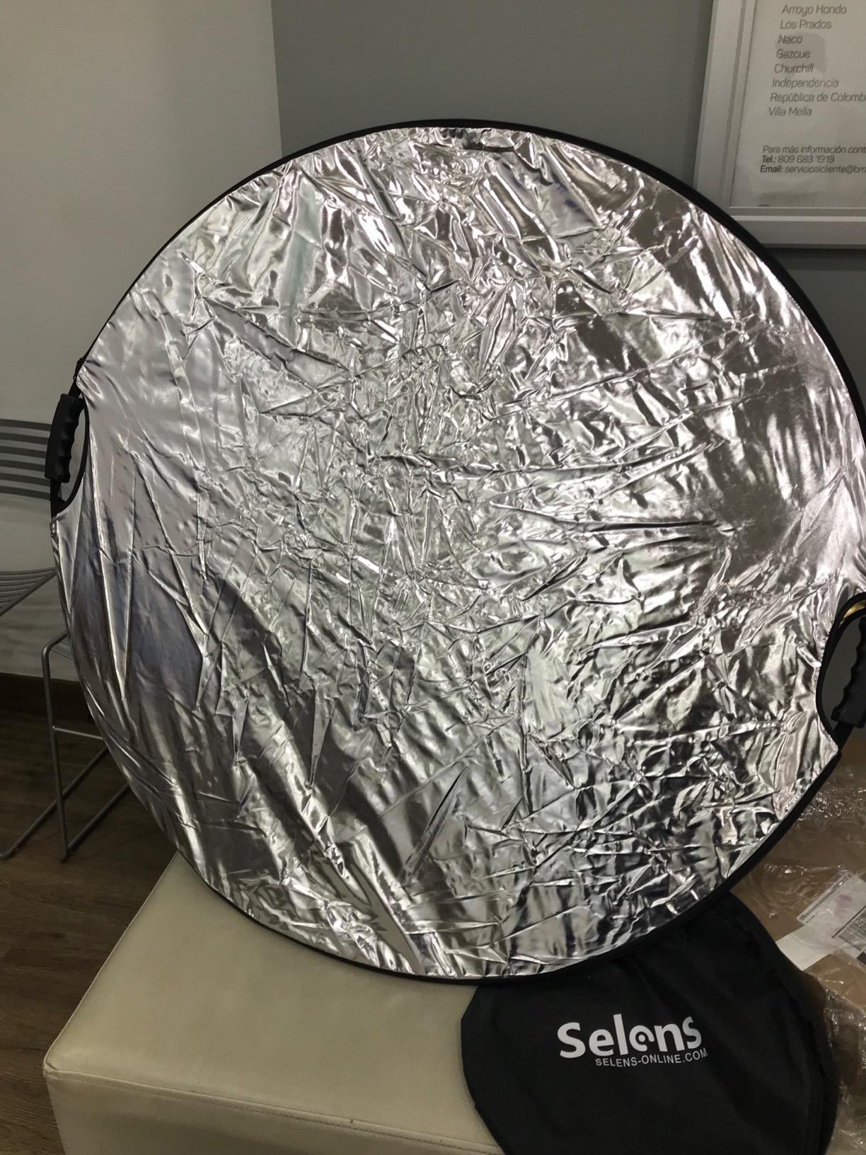 Selens 32 in Reflector Photography, Collapsible Light Reflector customer photo 2