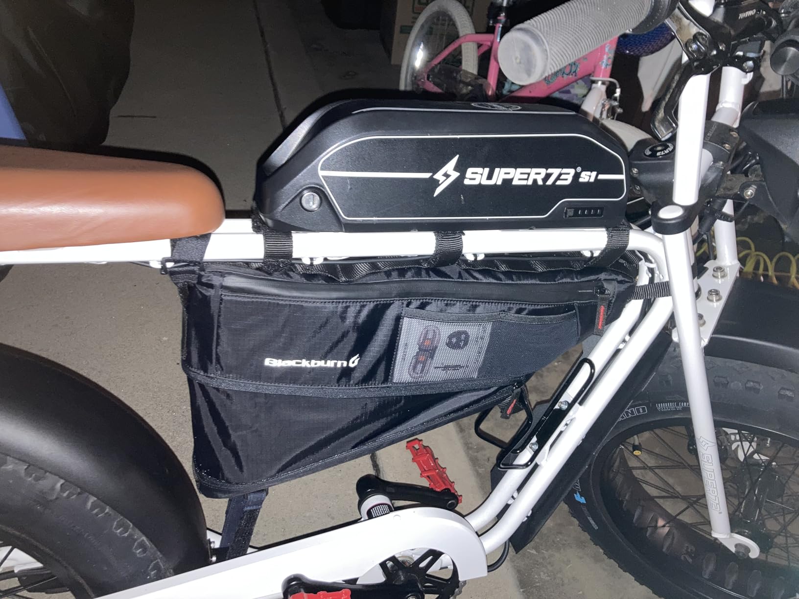 Blackburn Outpost Bike Frame Bag (Black, customer photo 2