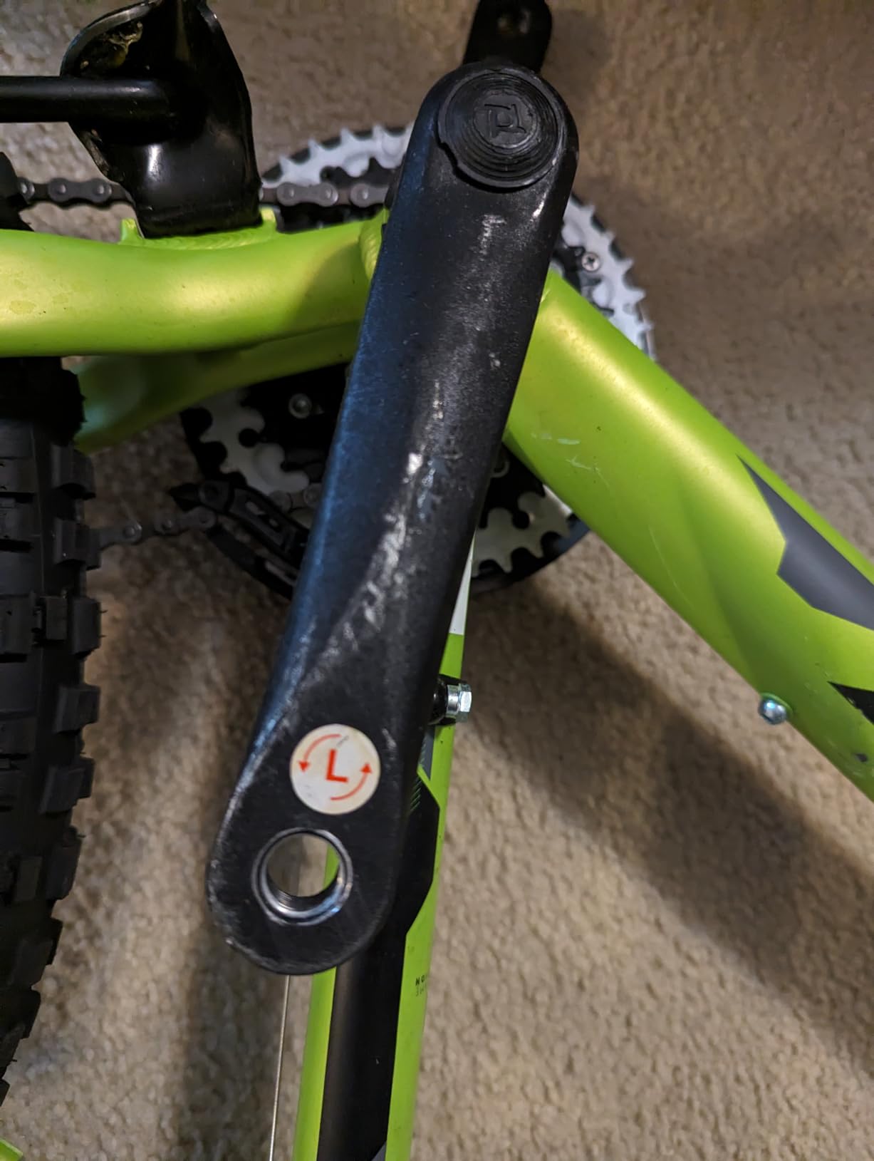 Huffy Hardtail Mountain Trail Bike 24 inch, 26 inch, 27.5 inch, 24 Inch Wheels/16.75 Inch Frame, Matte Acid Green customer photo 2