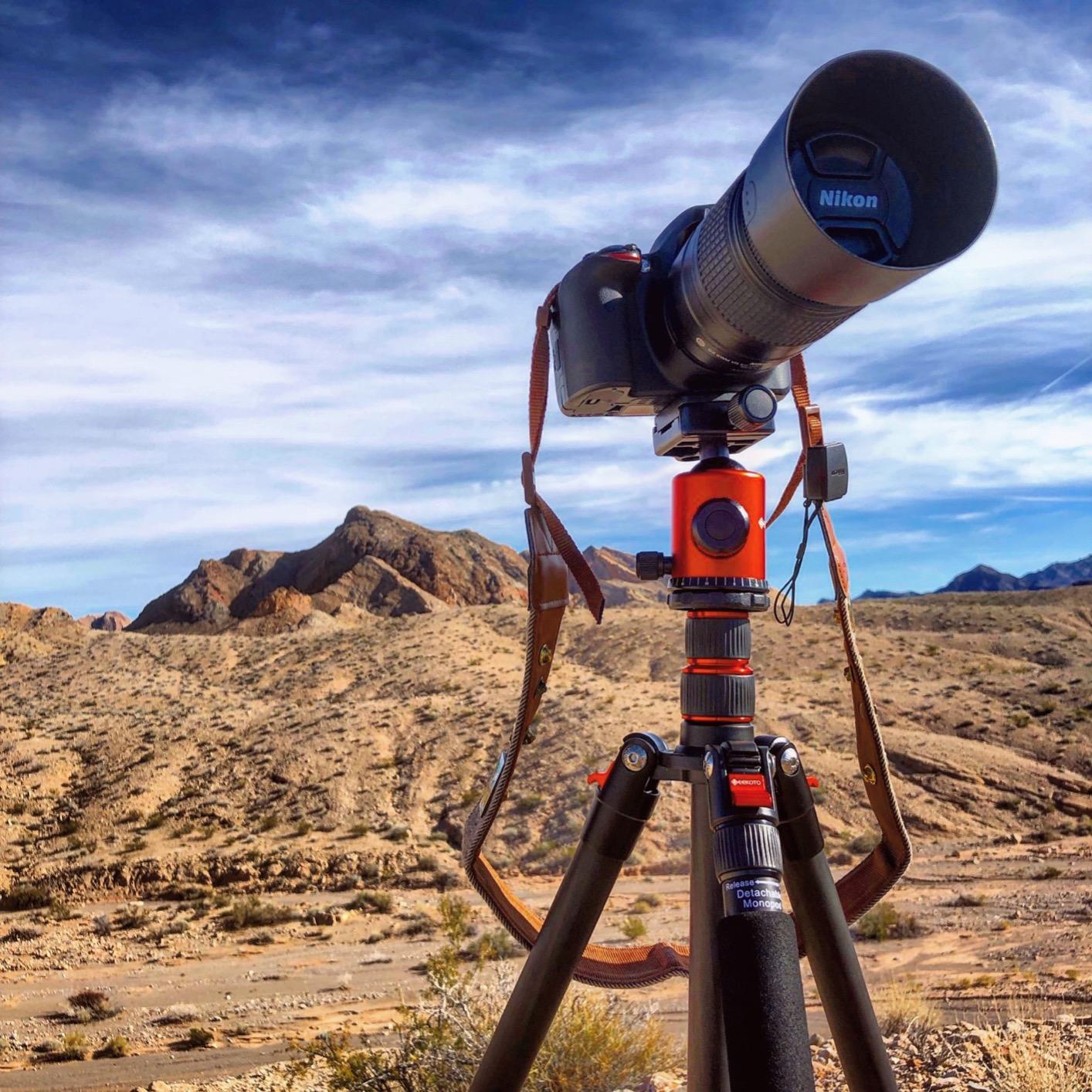 GEEKOTO Carbon Fiber Camera Tripod with 1/4