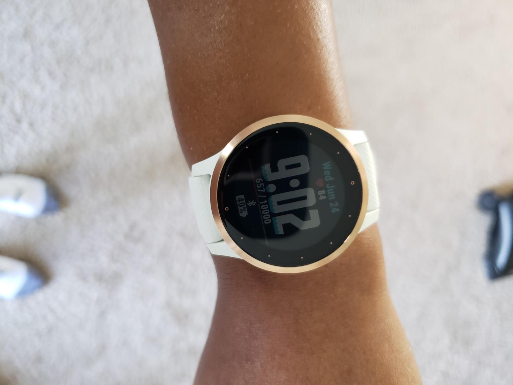 Garmin vivoactive 4, GPS Smartwatch, Features Music, Body Energy Monitoring, Animated Workouts, Pulse Ox Sensors and More, Black customer photo 2