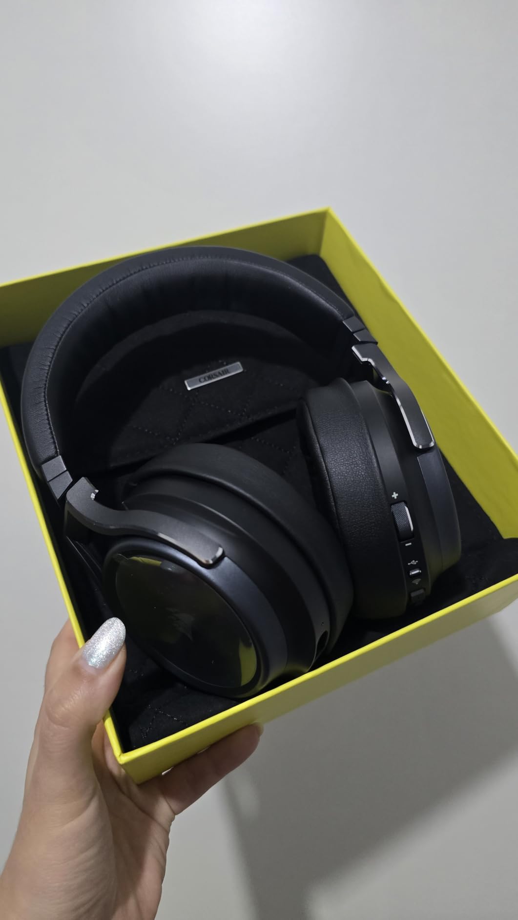 Corsair Virtuoso RGB Wireless XT Bluetooth PC, PS5, Switch Gaming Headset customer photo 2
