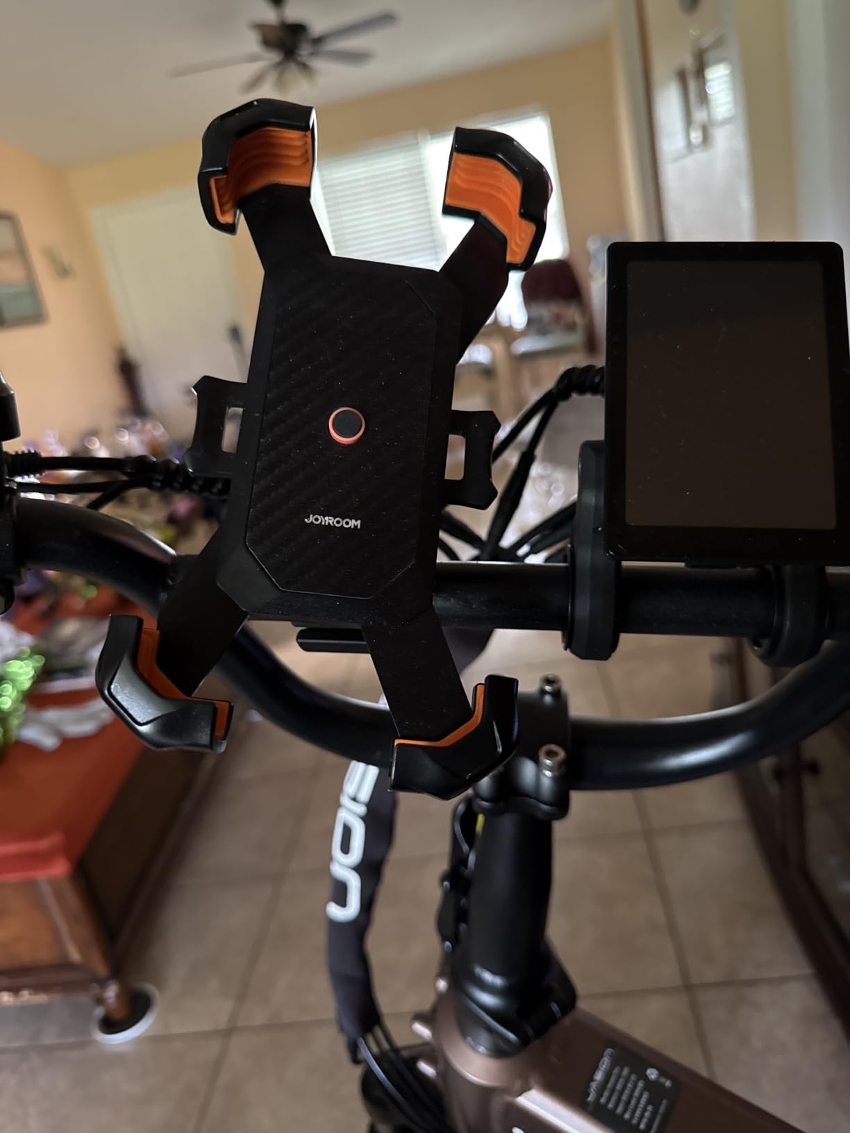 JOYROOM Motorcycle Phone Mount, [1s Auto Lock][100mph Military Anti-Shake] Bike Phone Holder for Bicycle, [10s Quick Install] Handlebar Phone Mount, Compatible with iPhone, Samsung, All Cell Phone customer photo 2