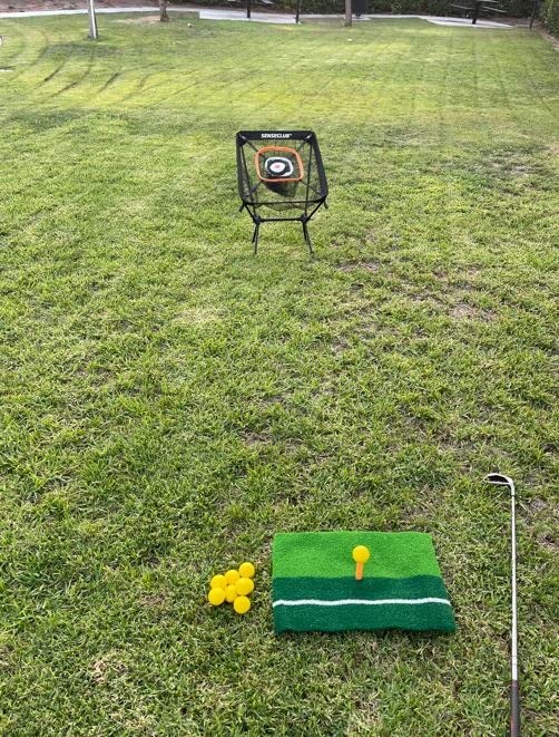 SENSECLUB Foldable Chipping Net with Mat & Balls, Indoor Golf Practice Chipping Target, Backyard Golf Game & Gifts customer photo 2