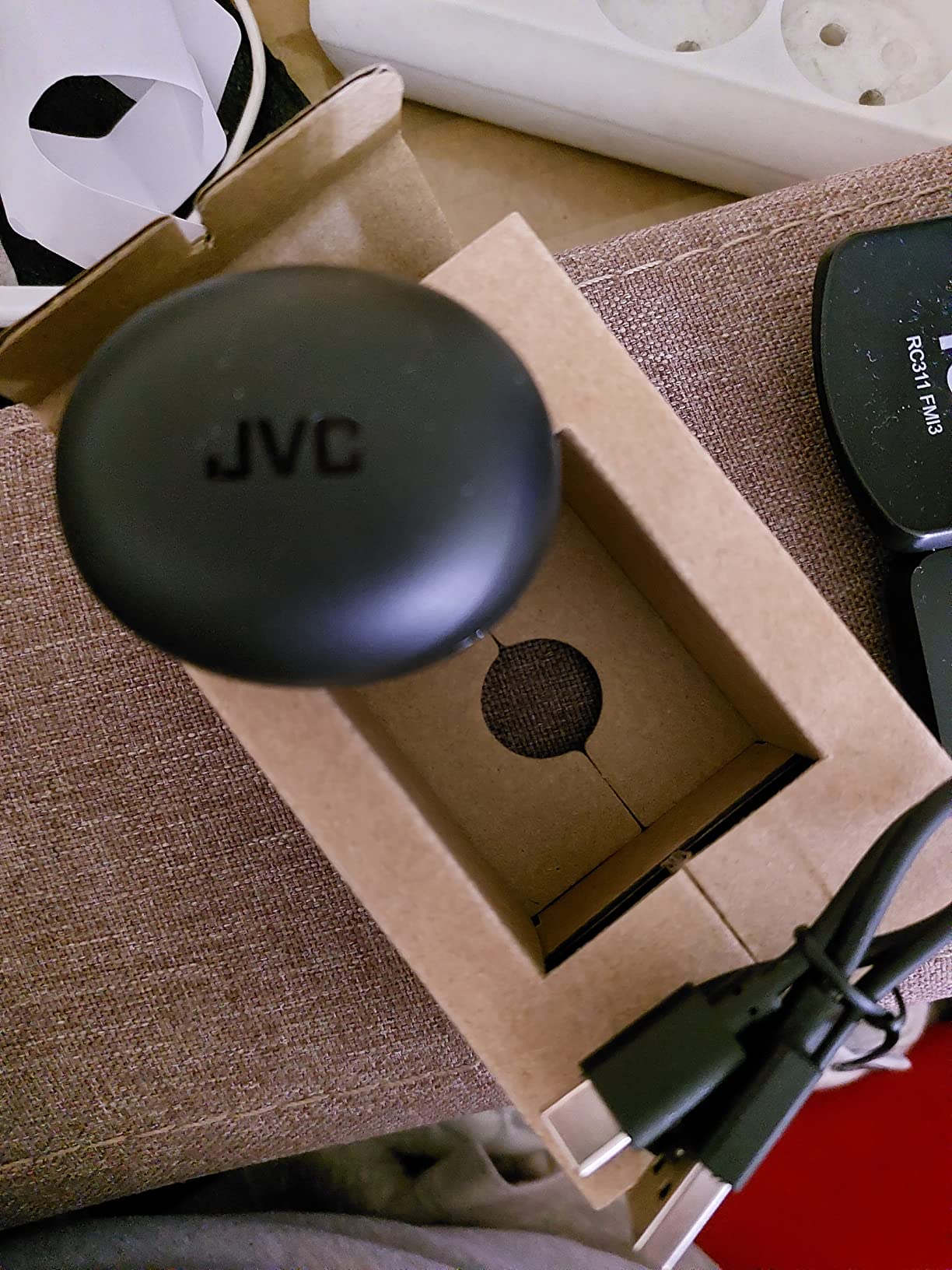 JVC Gumy Mini HAA6TB True Wireless Earbuds, Black customer photo 1
