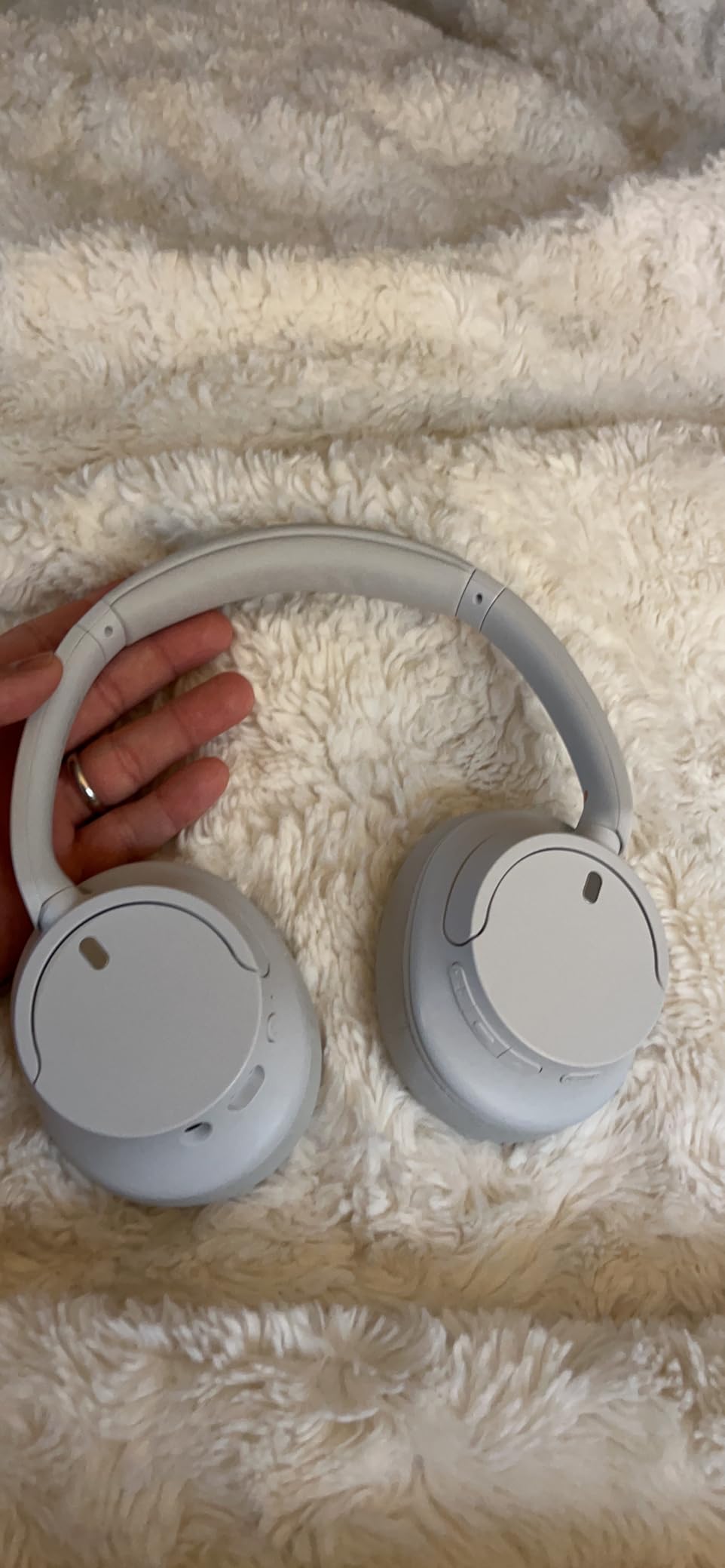 Sony WH-CH720NL Noise Canceling Wireless Bluetooth Headphones - Built-in Microphone - up to 35 Hours Battery Life and Quick Charge - Navy Blue customer photo 2