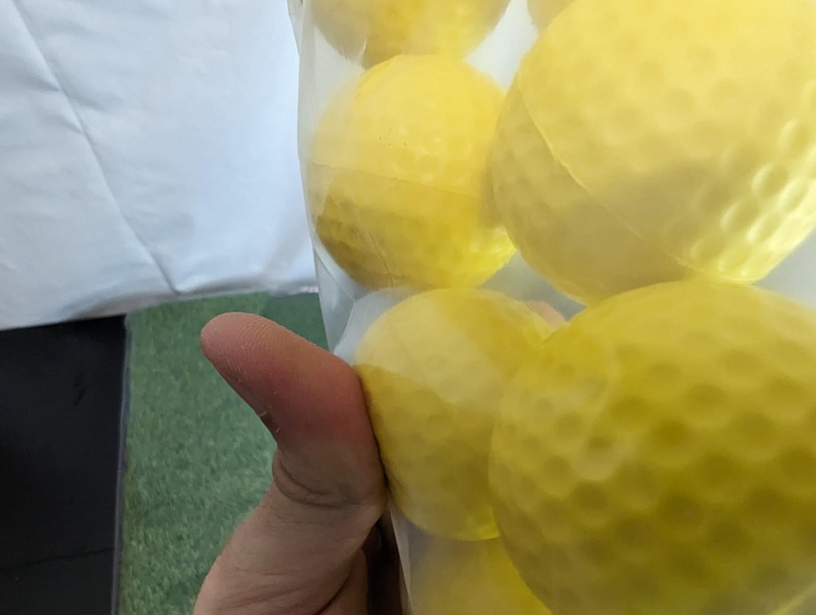 CHAMPKEY Double -Sided Golf Chipping Net with Mat and 12 Foam Balls - Professional Golf Practice Net Ideal for Indoor and Outdoor Training customer photo 2