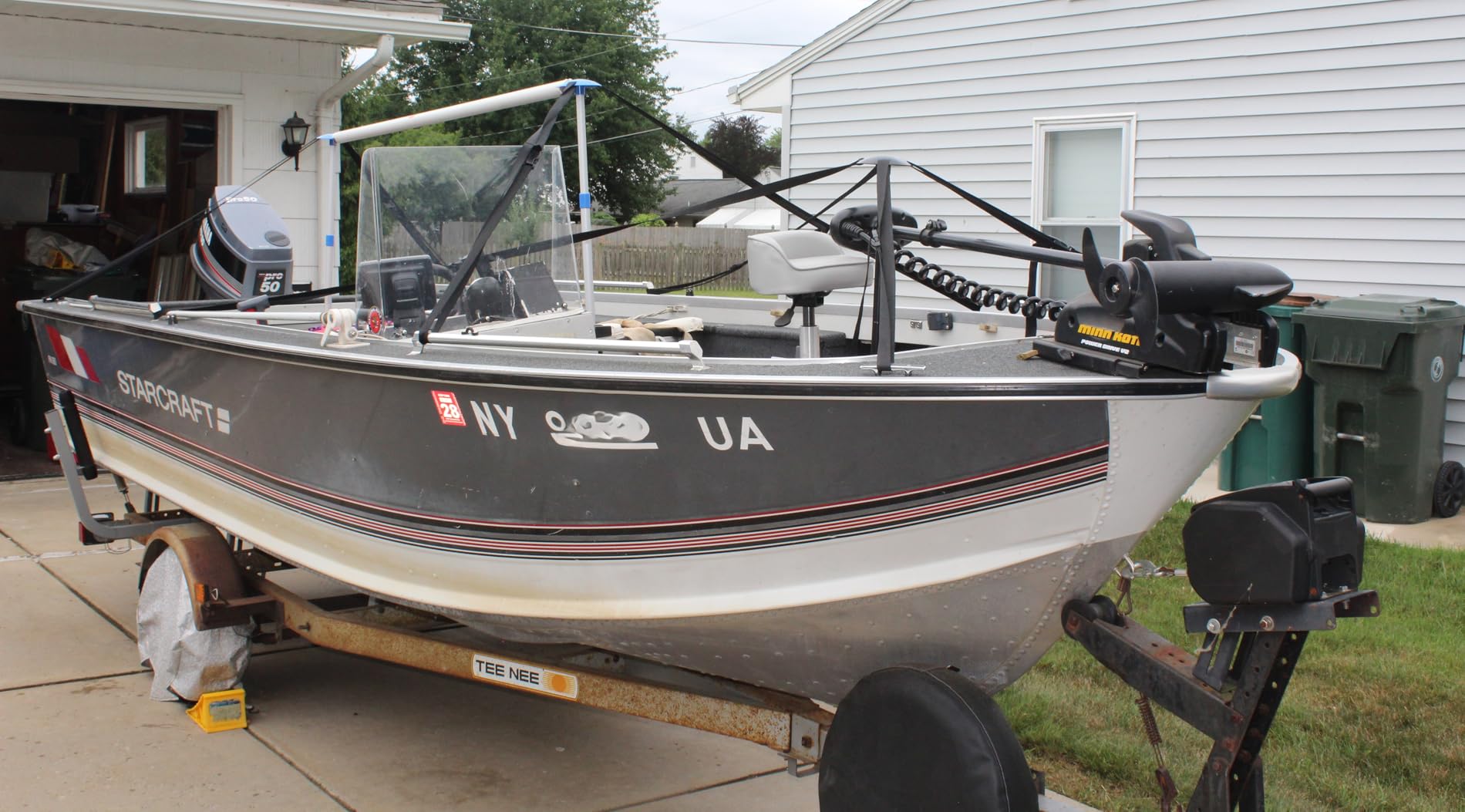 1200D Waterproof Boat Cover with Motor Cover, Solution-Dye Marine Canvas Trailerable Boat Cover 16-18.5ft for 16 feet 17ft 18' Foot V-Hull Bass Boat Tri-Hull Runabout Boat, Black customer photo 1