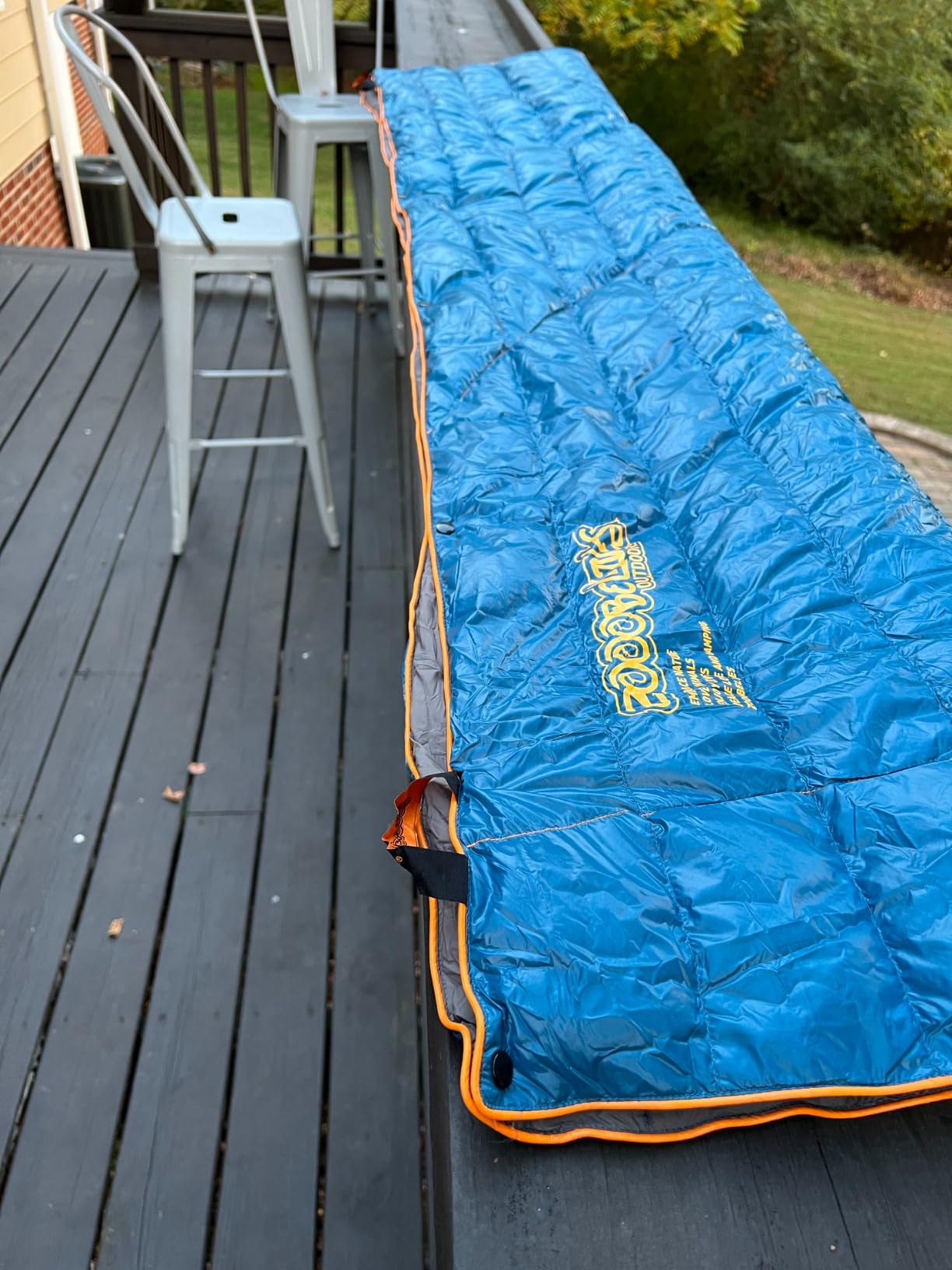 ZOOOBELIVES Down Camping Blanket, 650 Fill Power, 1.35 lb Packable Blanket, 79 x 54 in Quilt with Snap Footbox for Camping, Road Trips and Home, AlpliveR300 customer photo 2