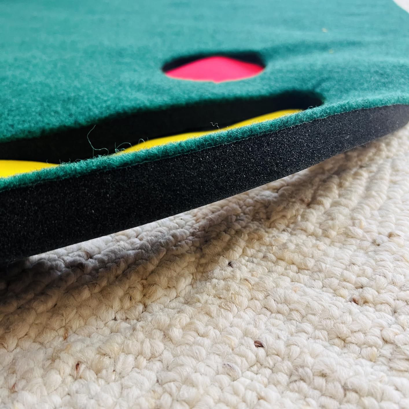 GYMAX Putting Green, 10 x 3 ft Par Three Putting Mat Set with 3 Putting Cups, 1 Flag and Golf Hole Covers, Putting Green Mat for Golf Training Practice Indoor/Outdoor, Garage, Backyard, Office customer photo 1