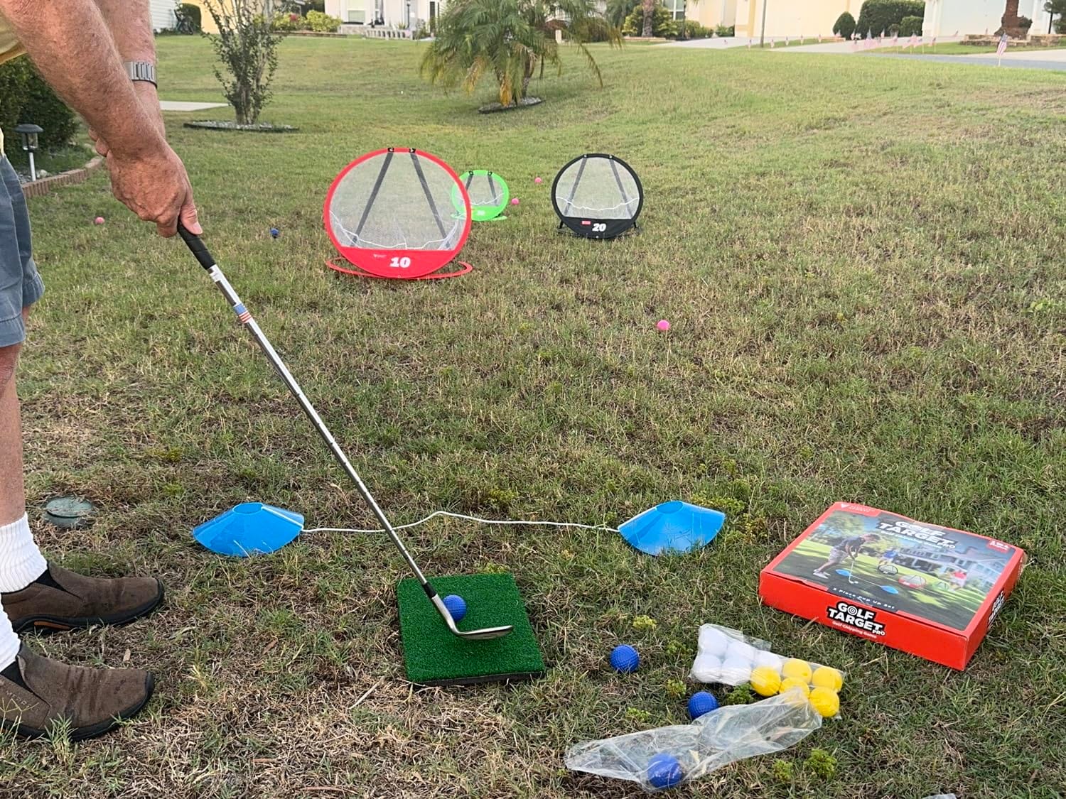 Vitality Sports Golf Chipping Net, 3PCS Pop-Up Golf Practice Net for Backyard, Indoor Outdoor Chipping Game with 3 Targets, 1 Hitting Mat, 20 Balls, Tee Box customer photo 1