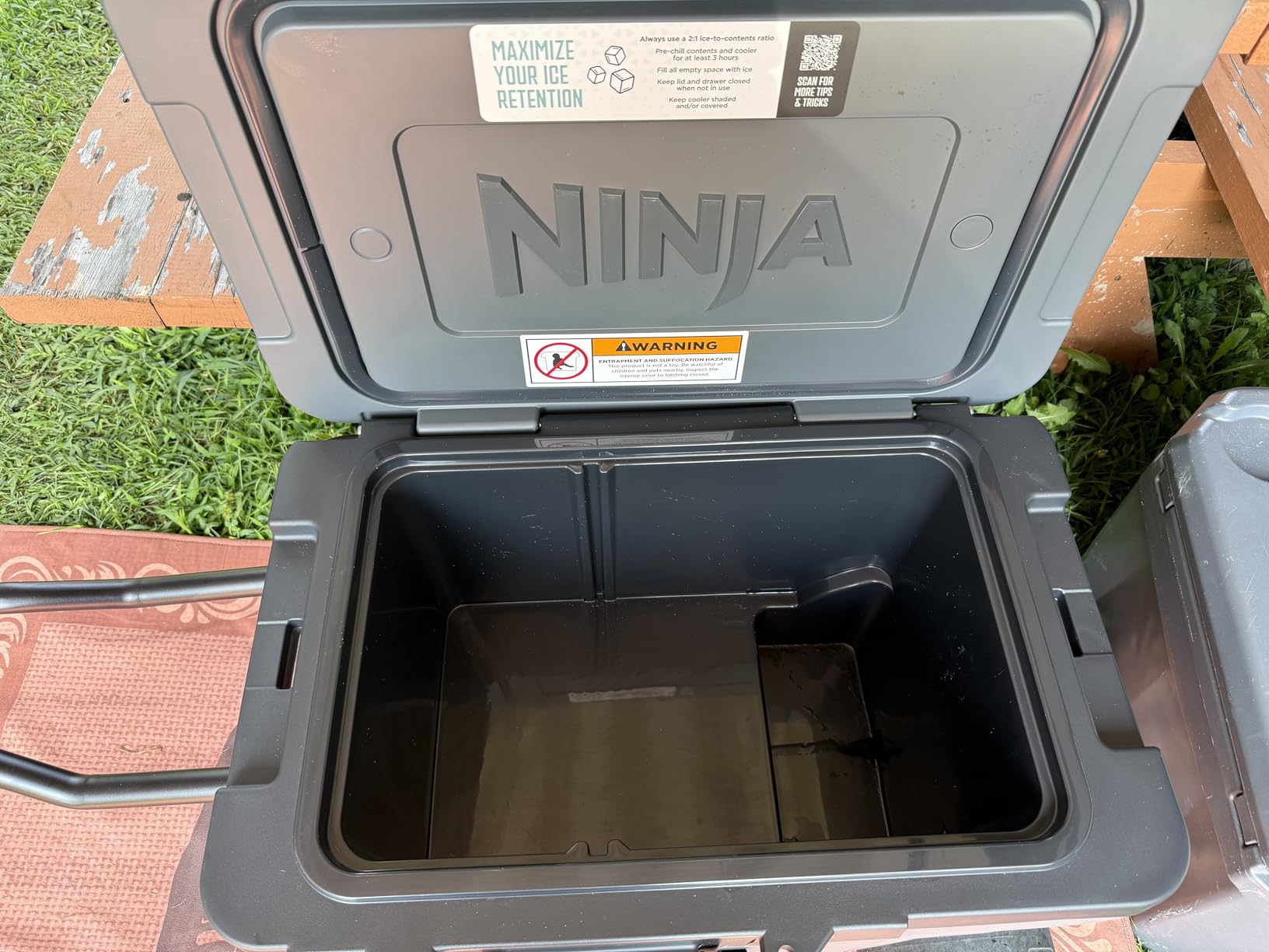 Ninja FrostVault™ 65qt Cooler with Wheels, Dry Storage, Spanish Moss customer photo 2