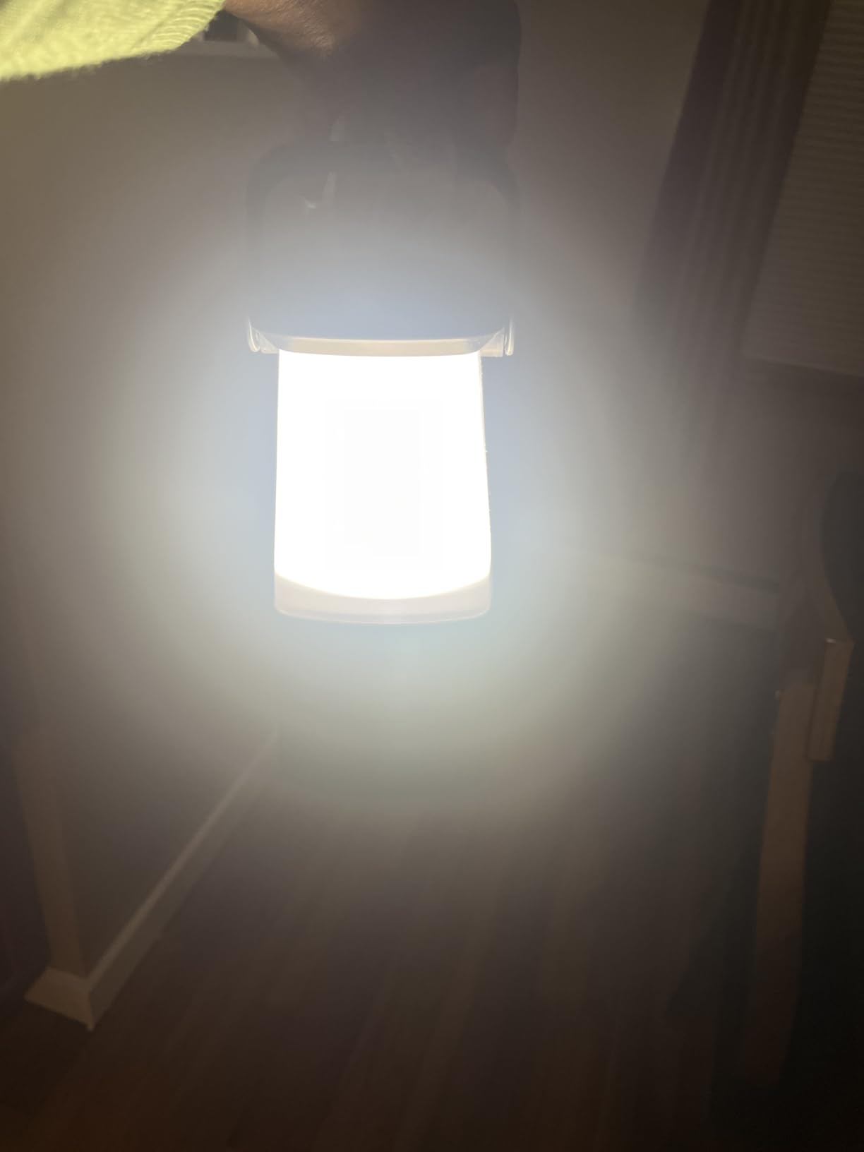 Energizer WeatherReady LED Emergency Lantern, Water Resistant, Multiple Light Modes, USB Charging Output, Great for Camping, Storms, and Power Outages, 1200 Lumens customer photo 2
