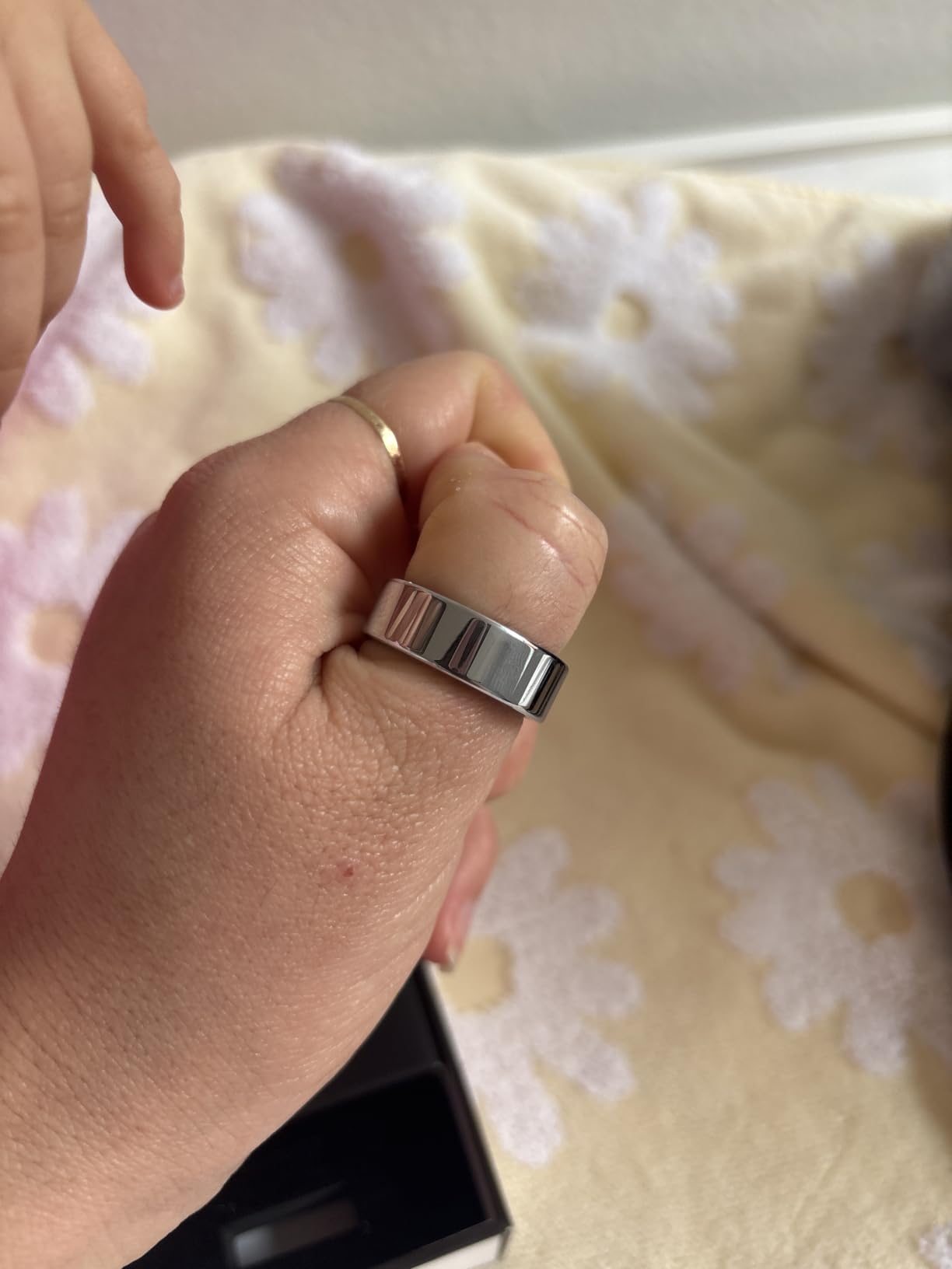 Women Men Smart Ring Health Tracker, Sleep Exercise Health Monitoring Wearable Device, IP68 Waterproof, iOS/Android Compatible, No Subscription Required, 5‑Day Long Lasting Battery (Rose Gold, 8) customer photo 2